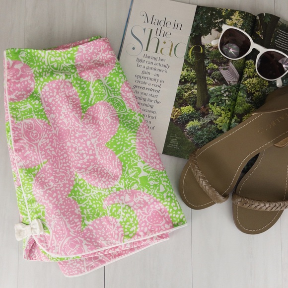 Lilly Pulitzer Pants - Lilly Pulitzer • Cosette Skort / Limeade